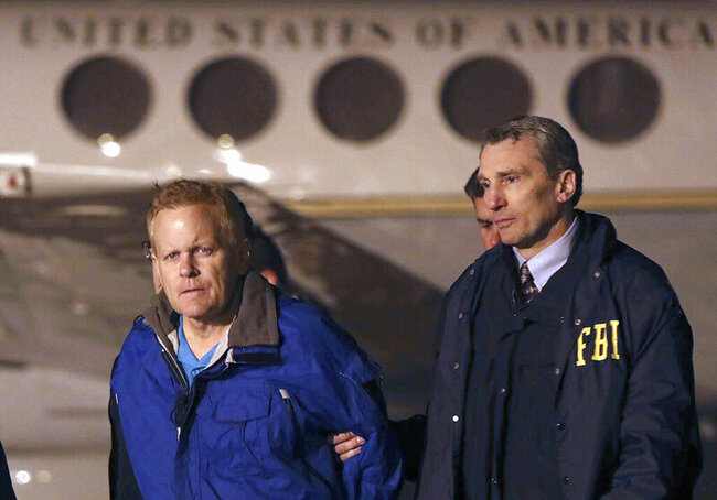 Kentucky judge orders purge of suits from disgraced attorney