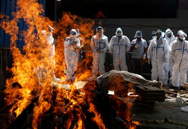 India is the first country to record 400,000 coronavirus cases in a single day