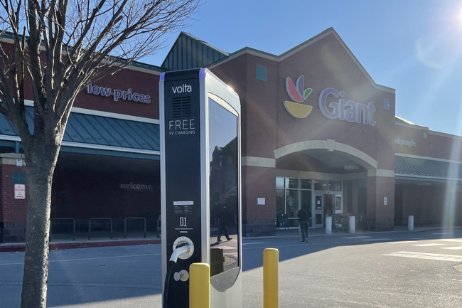 Businesses can't afford electric vehicle chargers – that could threaten Indiana EV adoption