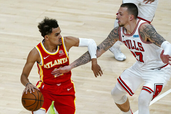 Young scores 33, Capela has double-double, Hawks beat Bulls