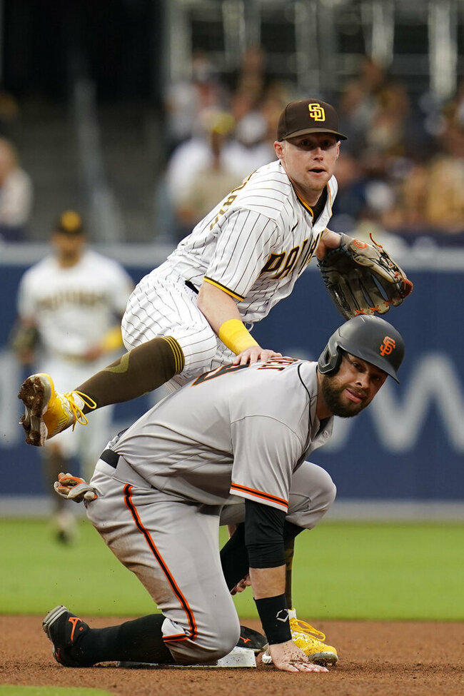 Snell gets 1st win with Padres, 6-2 over Giants