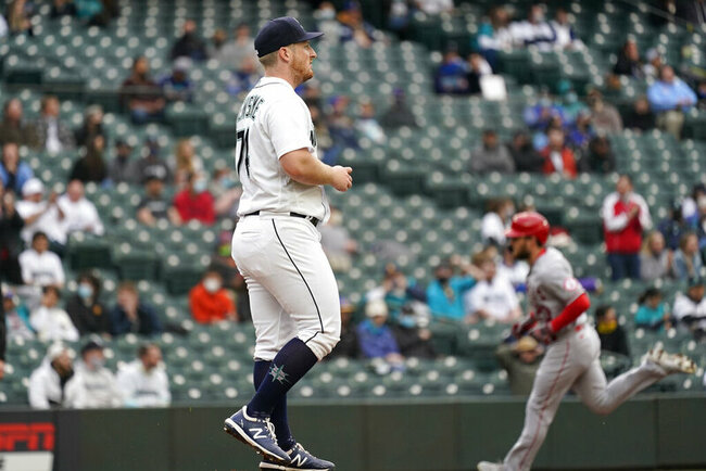 Walsh, Trout power Angels to 10-5 win over Mariners