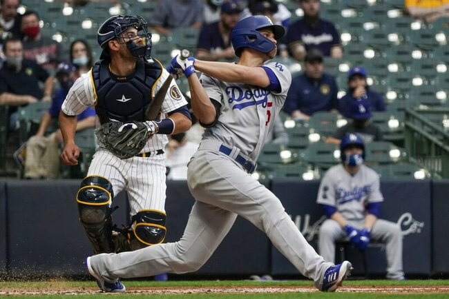 Shaw sends Brewers to 6-5 win over Dodgers in 11 innings