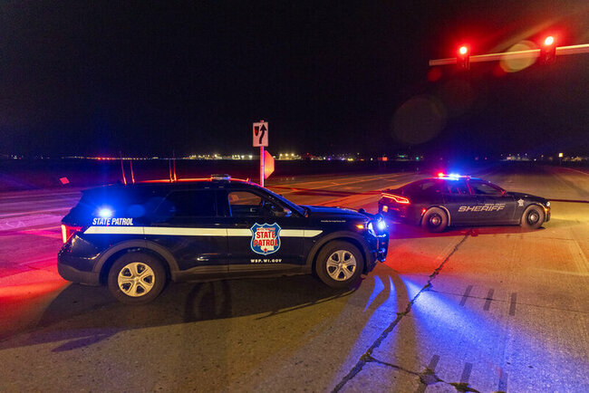 2 killed in shooting at Wisconsin casino; gunman slain