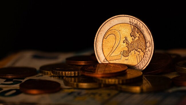 Gardaí issue warning over fake €2 coins