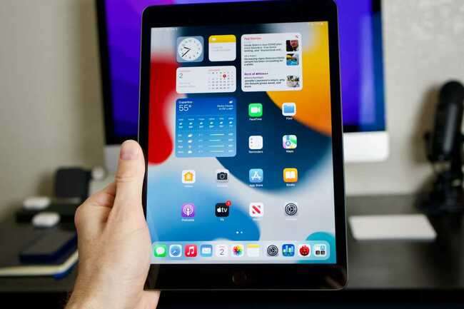 Leaked 10th-gen iPad renders show off a ‘Pro' redesign with a home button