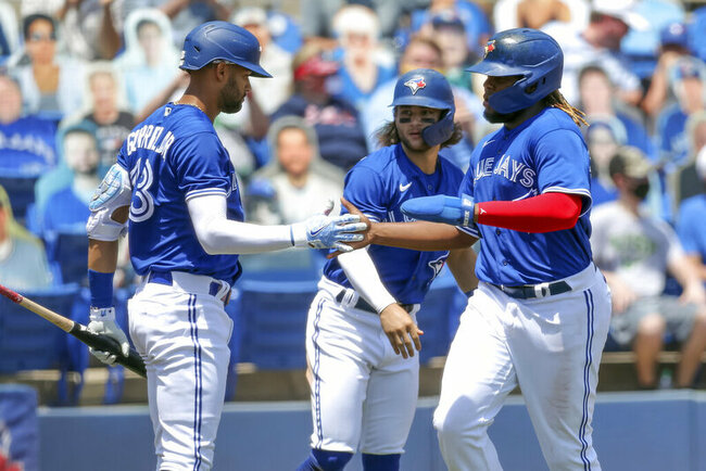 Semien, Jays sweep Braves; Springer exits with tired legs