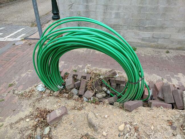 NBN nixes dark fibre talks as subcontractors protest pyramid contract model