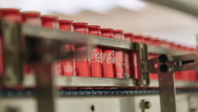 Should I buy these FTSE 100 shares in my ISA in May?