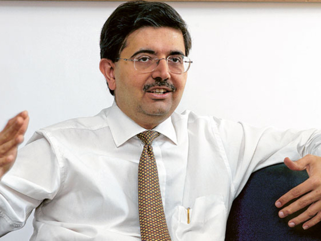 India's richest banker urges curtailing economic activities to stop the virus spread