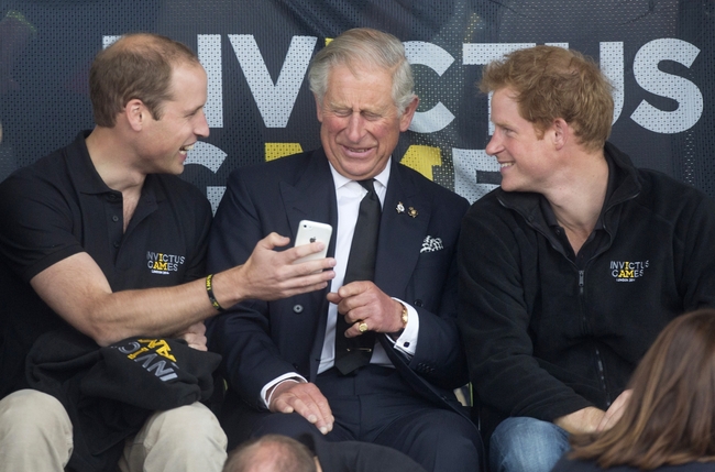 Prince Harry spoke to William and Charles, but relations still 'strained'
