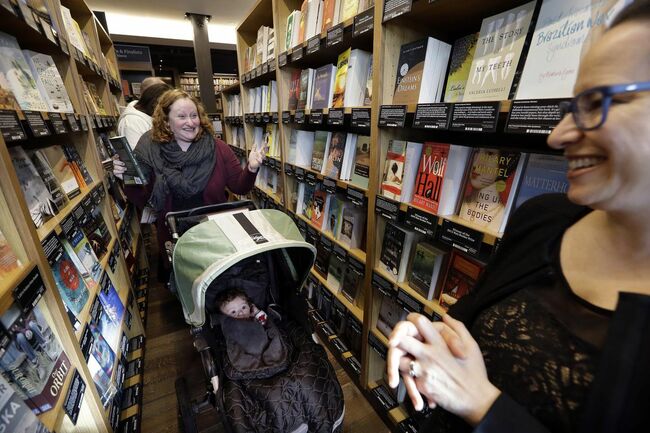 Customers Like Retail Workers Dressed More Formally-And Masked Up