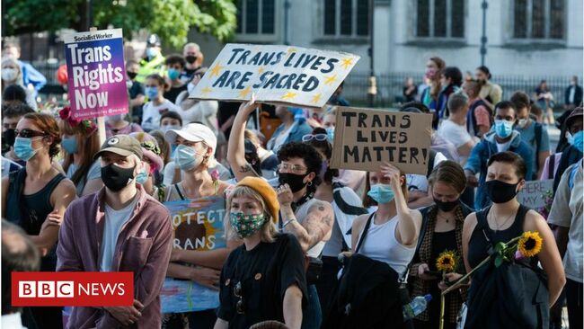 Gender recognition certificate cost cut to £5