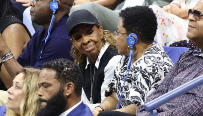 US Open Announcers Misidentify Dionne Warwick As Gladys Knight During Serena Williams Match