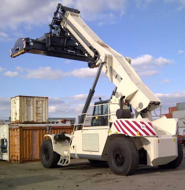 Goodyear debuts new-gen container handling tyres