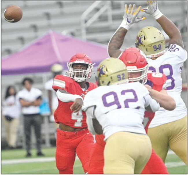 Eagles outlast Bearcats