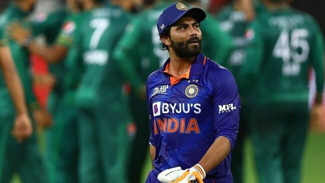India Head Coach Dravid Refuses to Rule Injured Jadeja Out for T20 World Cup