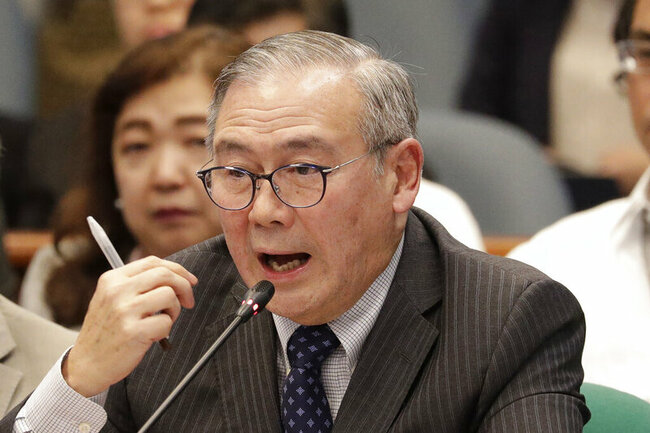 Philippine diplomat apologizes for profanity toward China