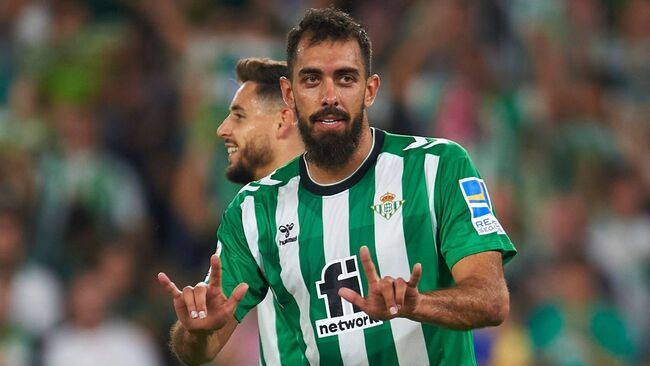 Borja Iglesias talks to ESPN about Real Betis' hot start, mental health and respect for Karim Benzema