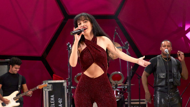 'Selena' Stars on Show's Depiction of Icon's Death: 'It Doesn't Need to Be Gratuitous'