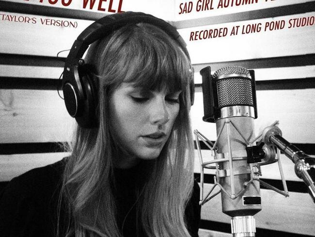 Taylor Swift finally answers question about the red scarf in 'All Too Well'