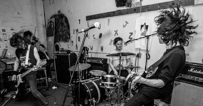MEAN JEANS // Portland Punk Rockers Are Bringing Their Quest To Find The Perfect Party To Australia And New Zealand.