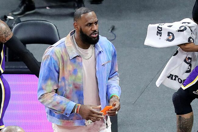LeBron James Out Next Two Lakers Games With Ankle Injury: Reports