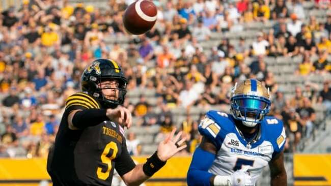 Dane Evans throws career-high 5 TDs as Tiger-Cats upset Blue Bombers
