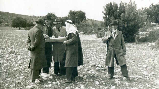 'Blue Box' Review: The Little-known History of Israel's Biggest Real Estate Transaction