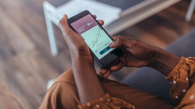 Should I buy UFC shares today?