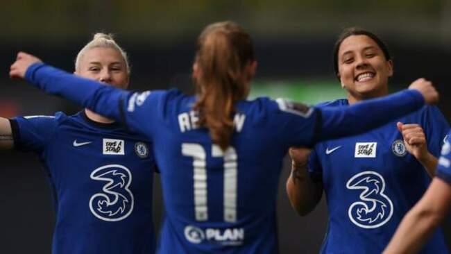 Kerr double as Chelsea take pole position going into WSL's decisive final day