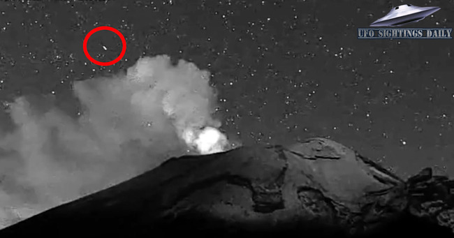 100 Meter UFO Enters Volcano Popocatépetl, Oct 5, 2022, Video, UFO Sighting News.