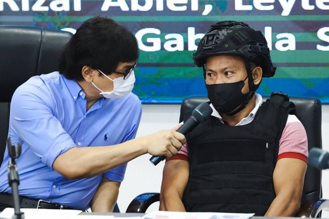 Gunman in Lapid slay surrenders